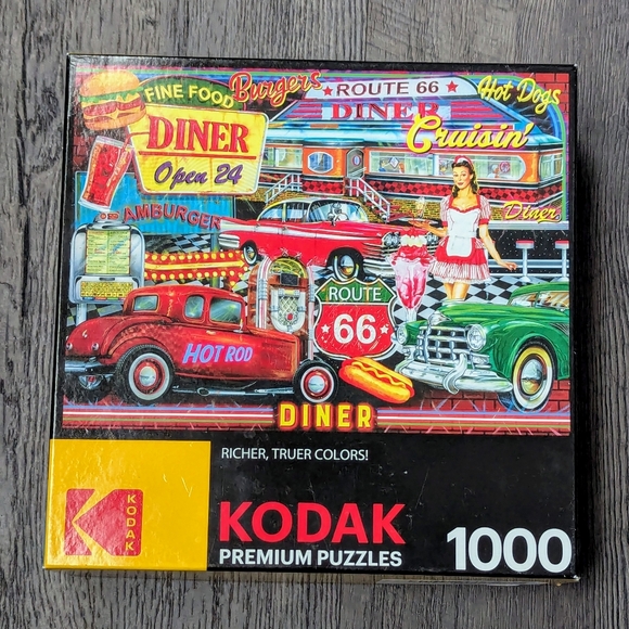 RoseArt Kodak Premium 50's Diner 1000 Piece Jigsaw Puzzle 2020 Drive-Ins Doo Wop - Picture 3 of 5